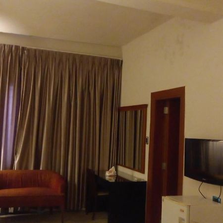 P.A.S.H.A Boutique Hotel Amman Esterno foto