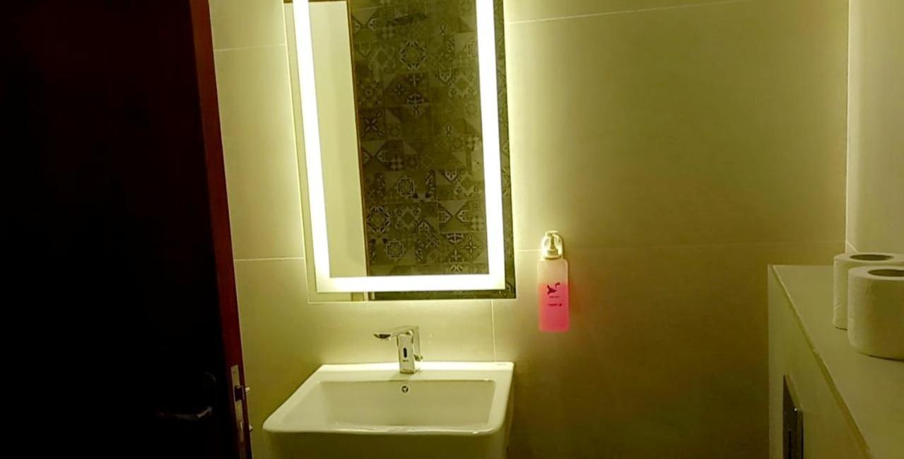 P.A.S.H.A Boutique Hotel Amman Esterno foto