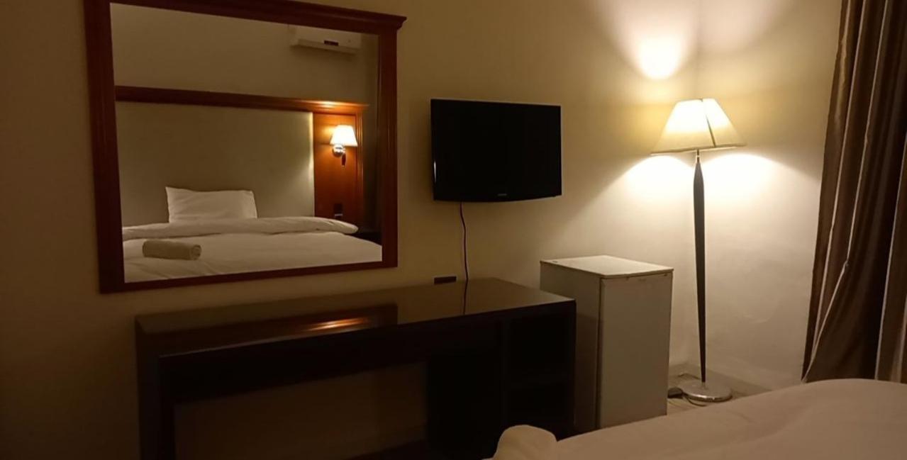 P.A.S.H.A Boutique Hotel Amman Esterno foto